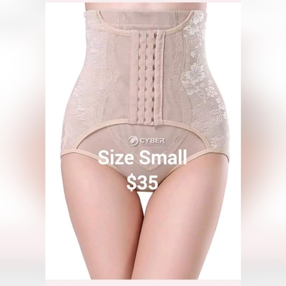 NEW WOMAN SHAPER SHAPWEAR SIZE SMALL